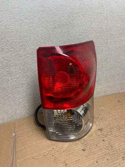 2007 to 2013 Toyota Tundra Right Passenger RH Tail Light AA9416 DG2