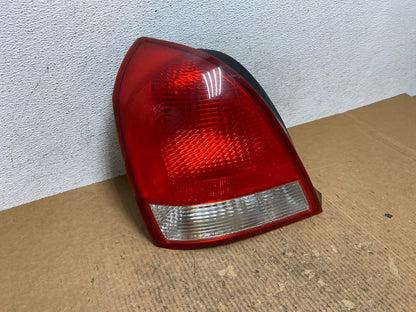 2001-2003 Sedan Hyundai Elantra Left Driver Lh Side Tail Light AE2675 LK2