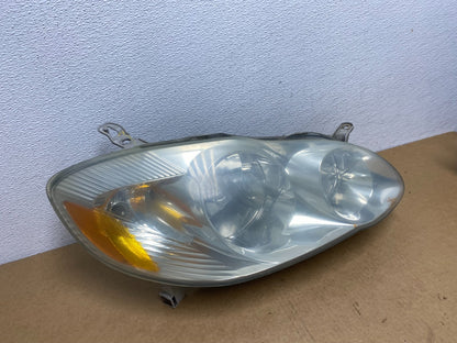 2003 to 2004 Toyota Corolla Right Passenger RH side Headlight AC1718 DW2