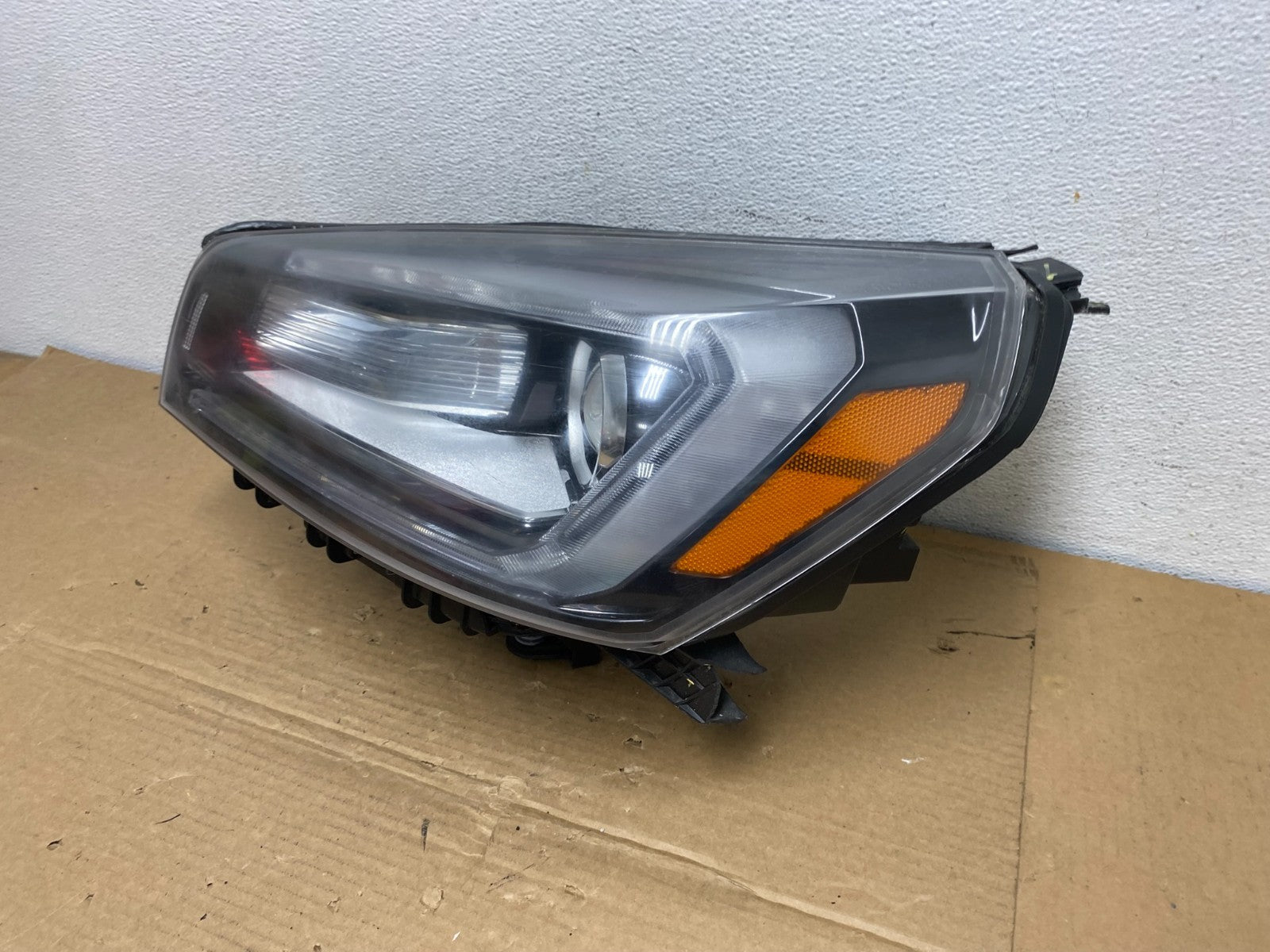 2013-2016 Gmc Acadia Left Driver LH Side Led Halogen Headlight AD3889 DW1