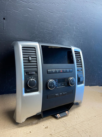 2012-2016 Dodge Ram 1500 Temp A/C Heat Climate Control Dash Trim Bezel AF2245 DG1