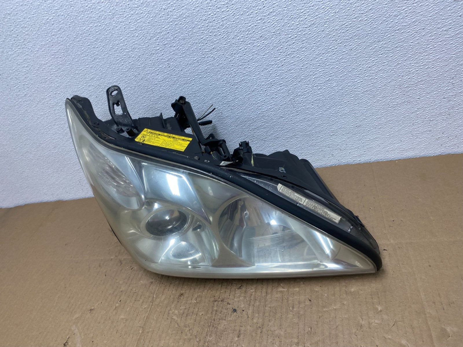 2004 - 2009 Lexus RX330 RX350 Xenon Right Passenger Side Headlight OEM AB8210 DW1