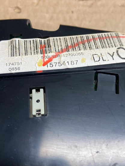 1999 to 2002 Chevrolet Colorado Instrument Cluster Speedometer AF2537 DG7