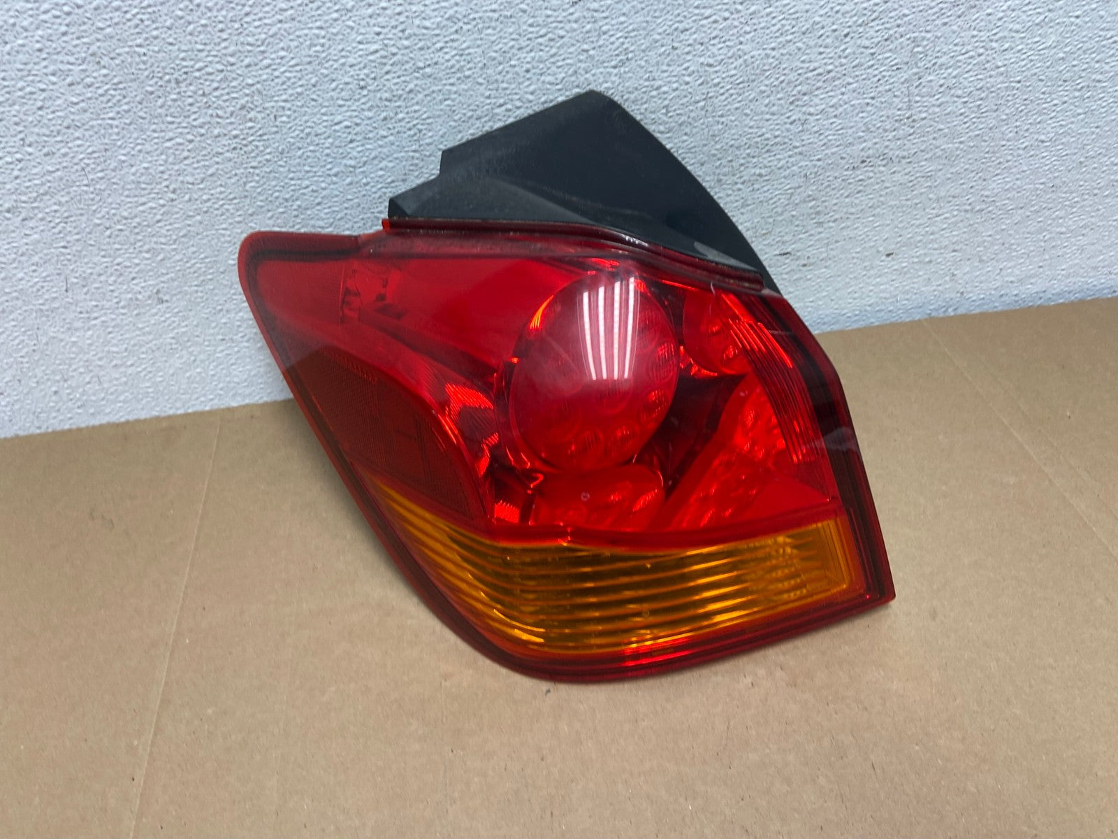 2010 to 2018 Mitsubishi Outlander Sport Left Driver LH Tail Light Oem AC5546 LK0