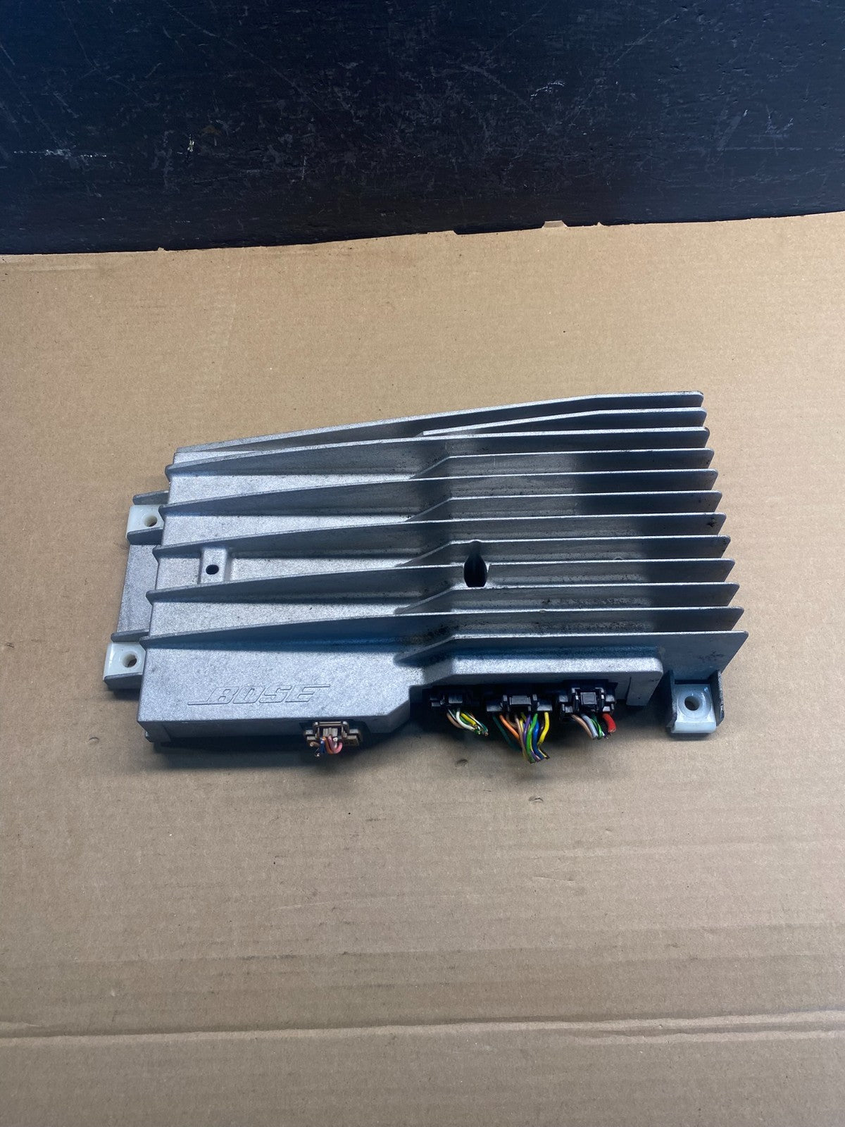 2008 to 2013 Cadillac CTS Stereo Audio Amplifier 20942618 ac4501 DG0
