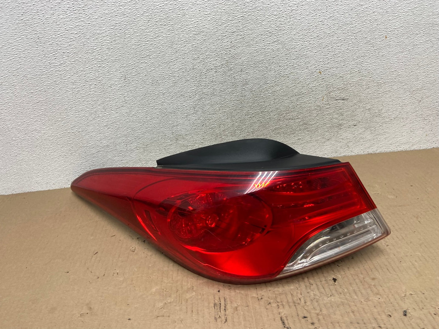 2011 2012 2013 Hyundai Elantra Sedan Left Driver Side Tail Light AF5956 LK0