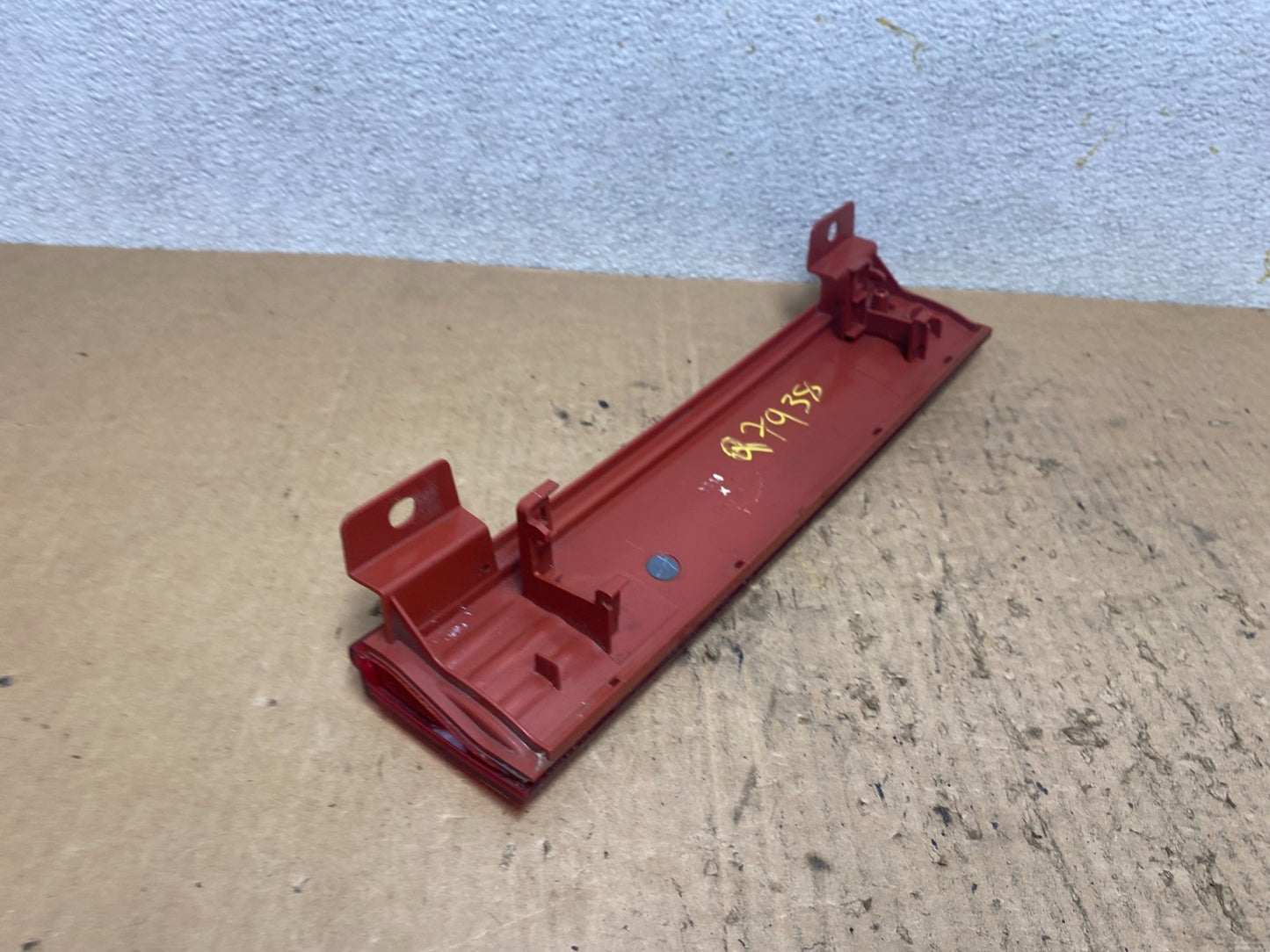 2009 2010 2011 Nissan Cube Center Rear Tail Light Q79386