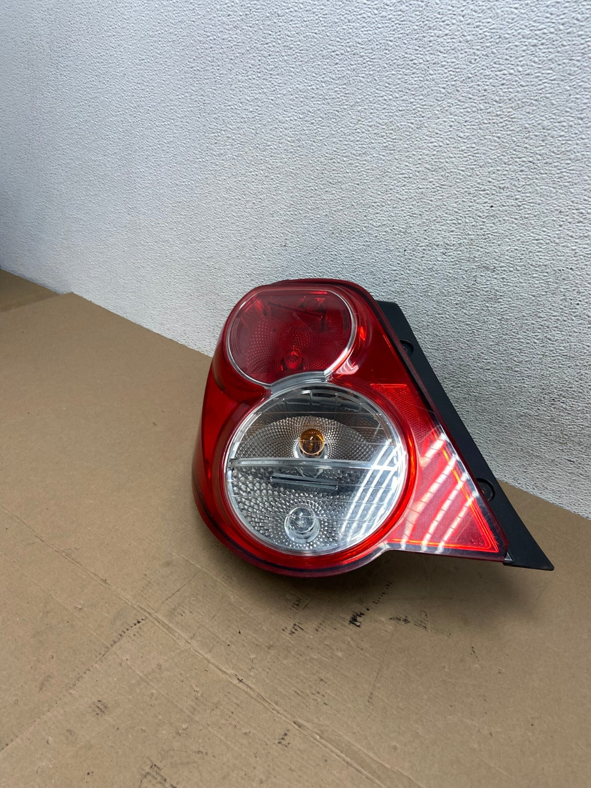 2009-2011 Chevrolet Aveo Hatchback Left Driver Side Tail Light AF4385 LK1