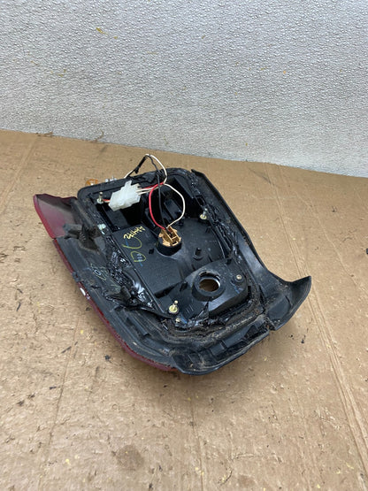2001 2002 Subaru Forester Left Driver LH Side Tail Light AA4172 DW5
