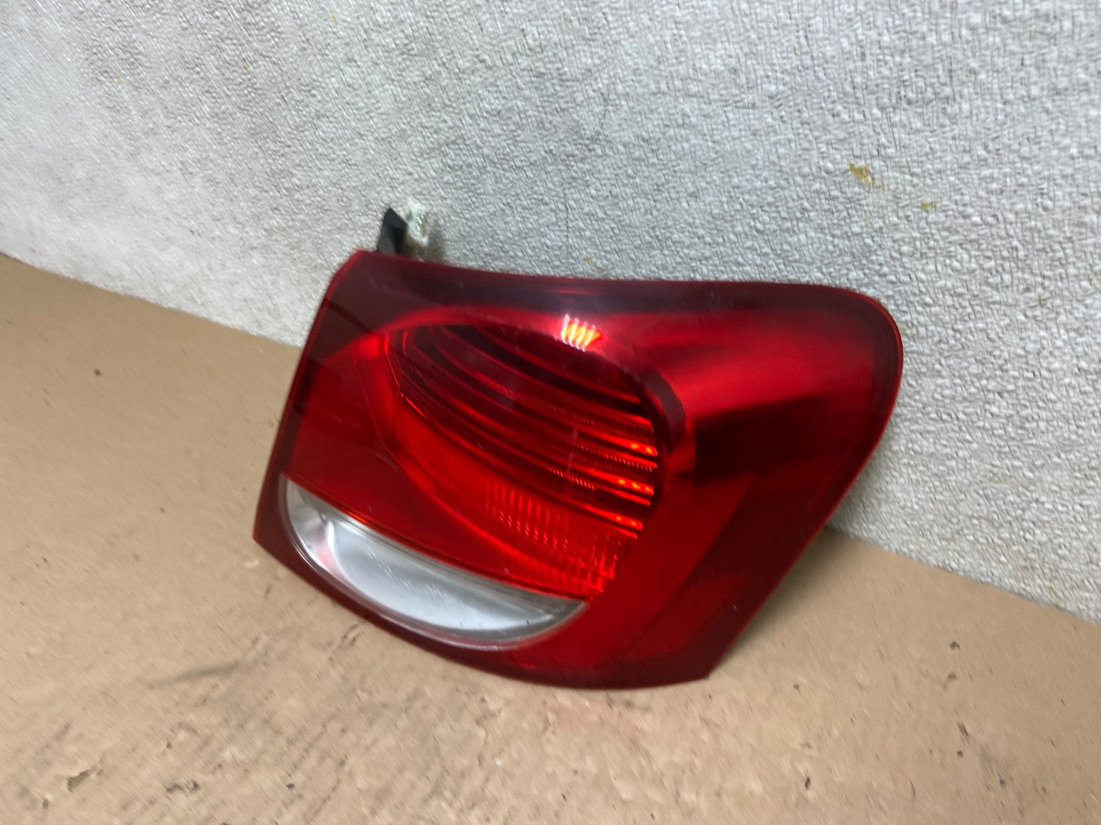 2006-2011 Lexus GS350 GS430 GS450H Right Passenger RH Tail Light AB6056 LK1