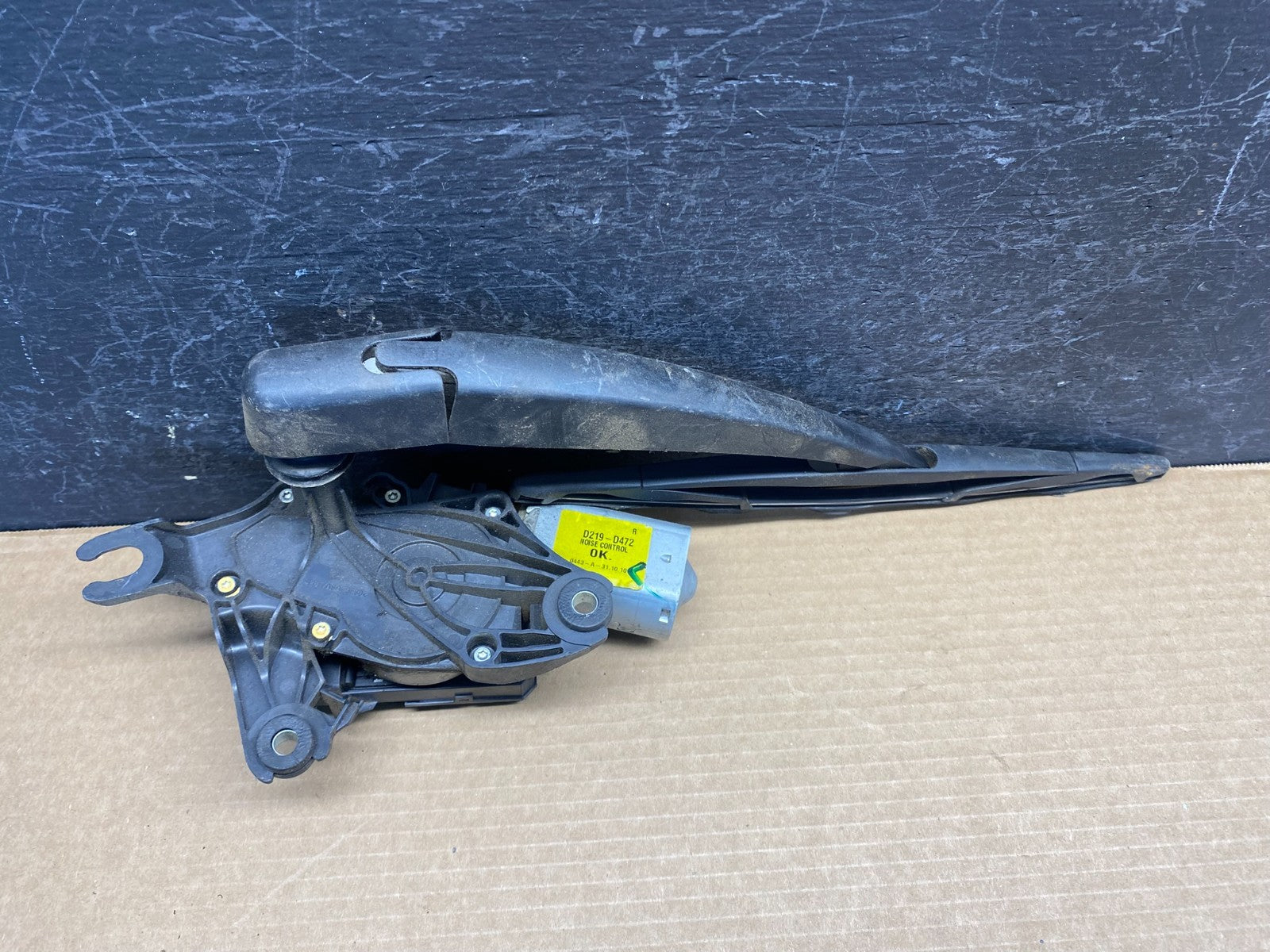 2010 2011 2012 Lincoln MKT Rear Wiper Motor af7502 DG0