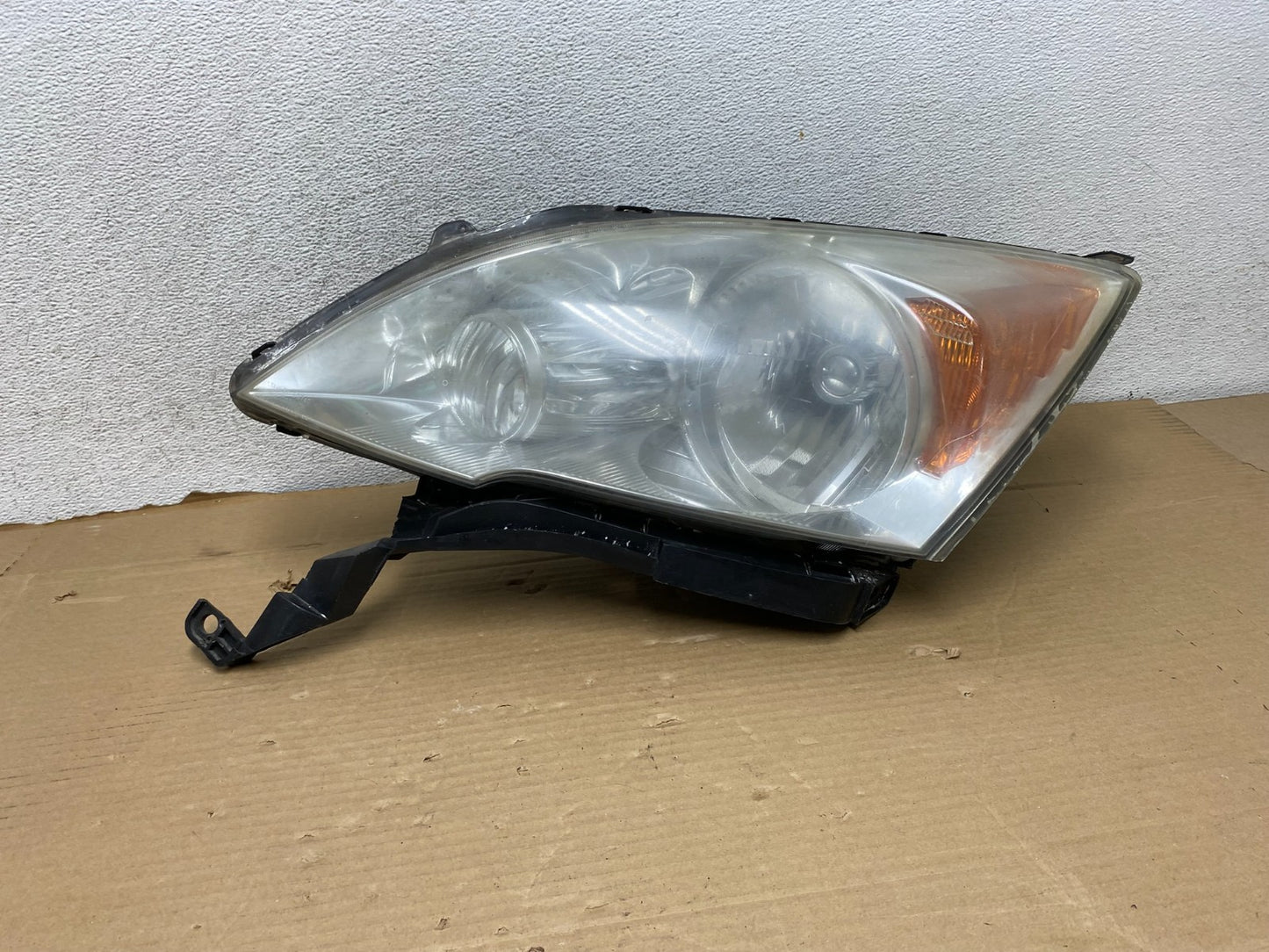 2007 to 2011 Honda CR-V Crv Left Driver LH Side Headlight Halogen AG8118 DW0