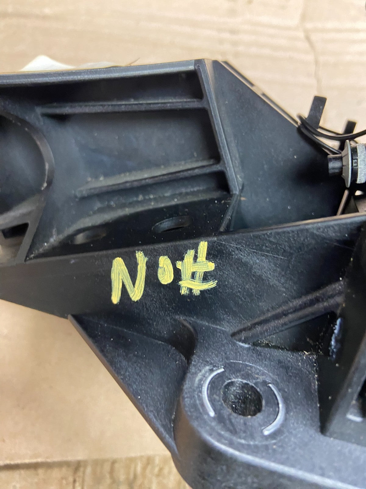 2011 to 2014 Ford Explorer Auto Transmission Floor Gear Shifter AF18075
