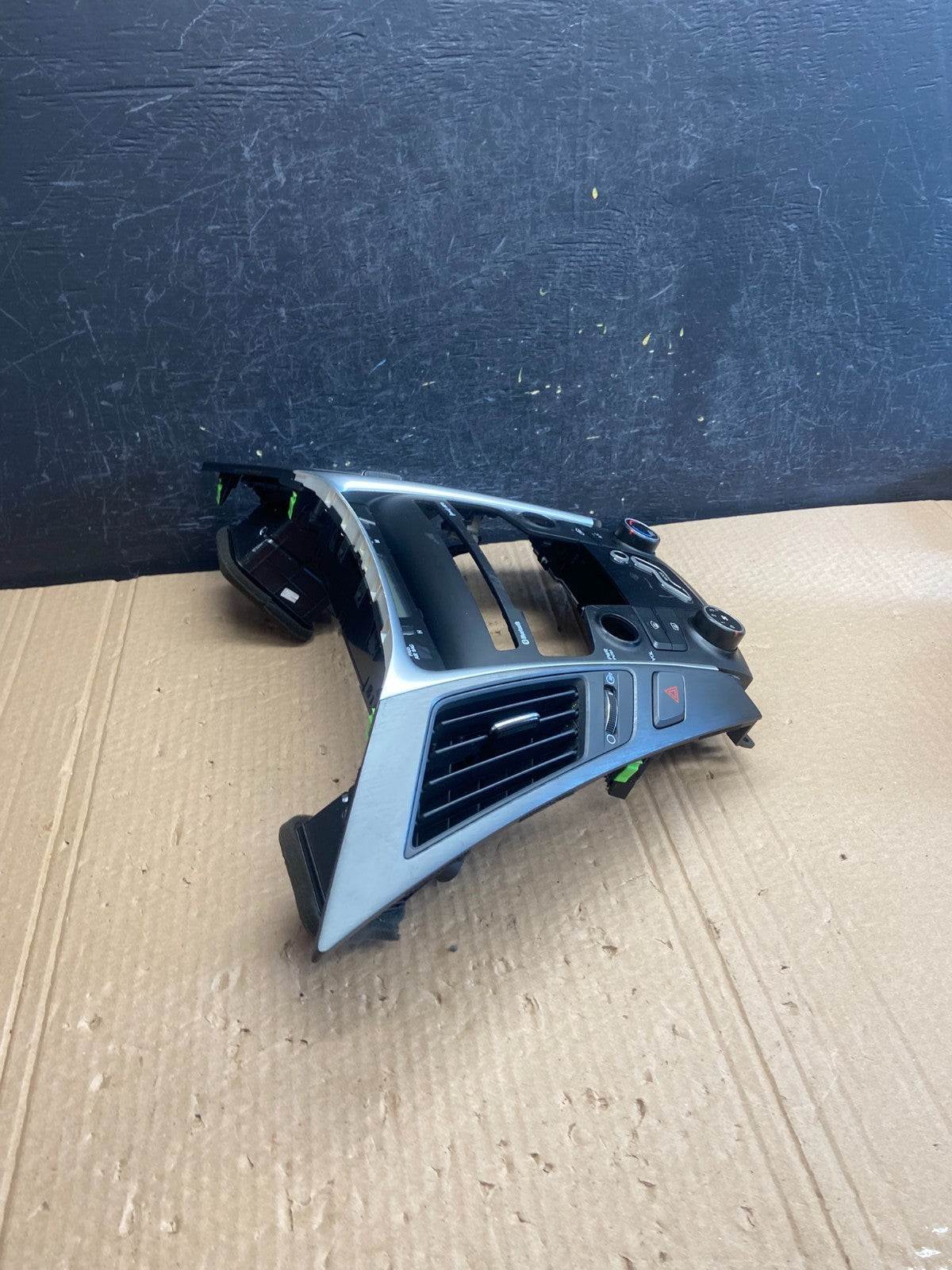 2011 - 2014 Hyundai Sonata Center Radio Climate Control Air Vent Bezel AF6247 DG1