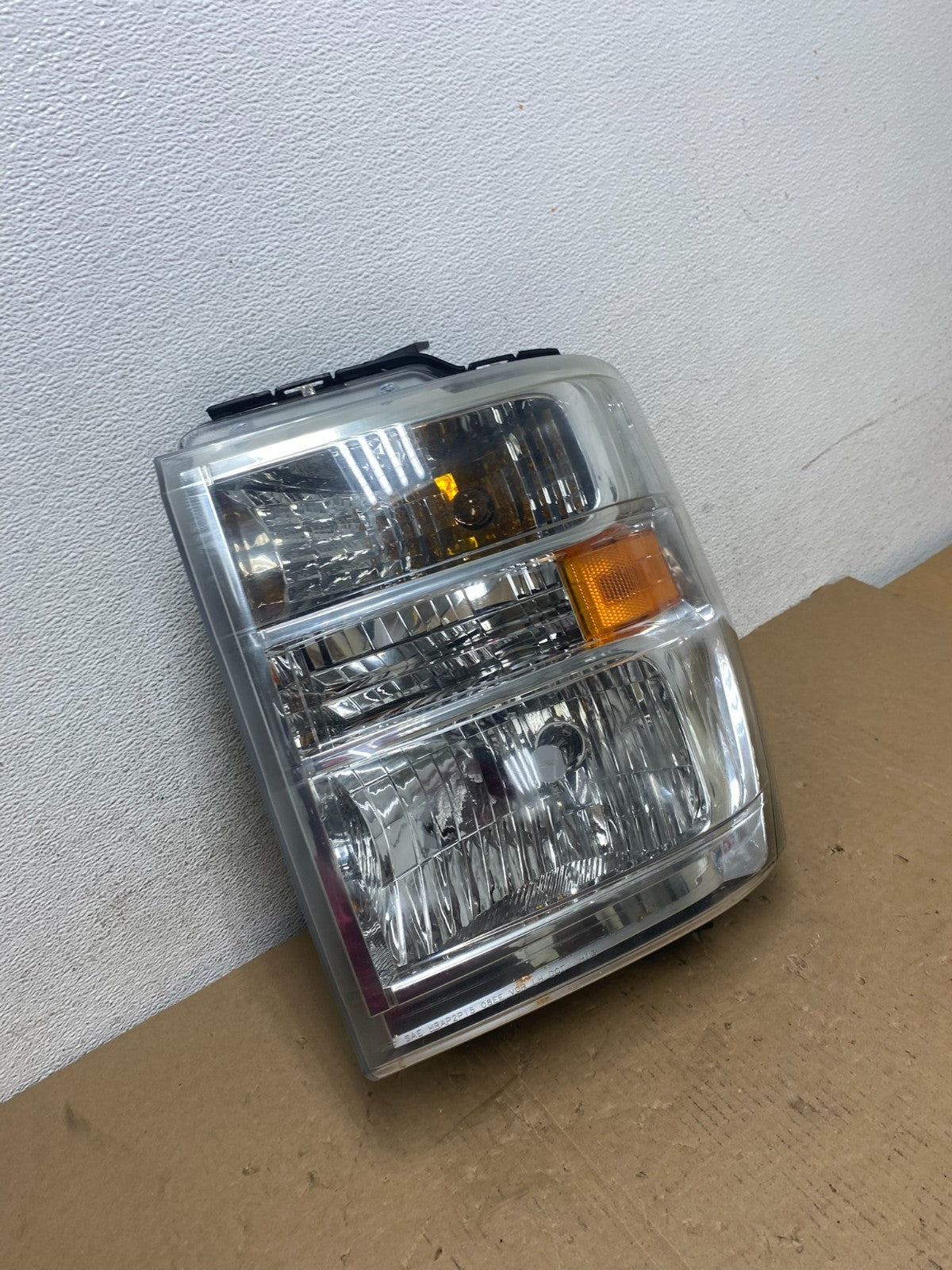 2008-2014 Ford Econoline E150 E250 E350 Left Driver LH Headlight AD7971 DW2
