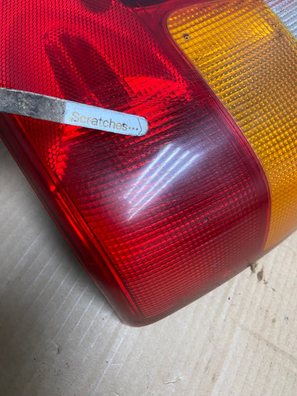 1999-2004 Jeep Grand Cherokee WJ Right Passenger Rh Tail Light AI6910 LK3
