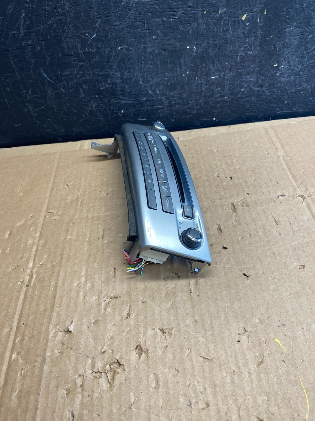 2011 2012 2013 Infiniti M37 Radio Control Face Plate Unit CD Player ad2244 DG2