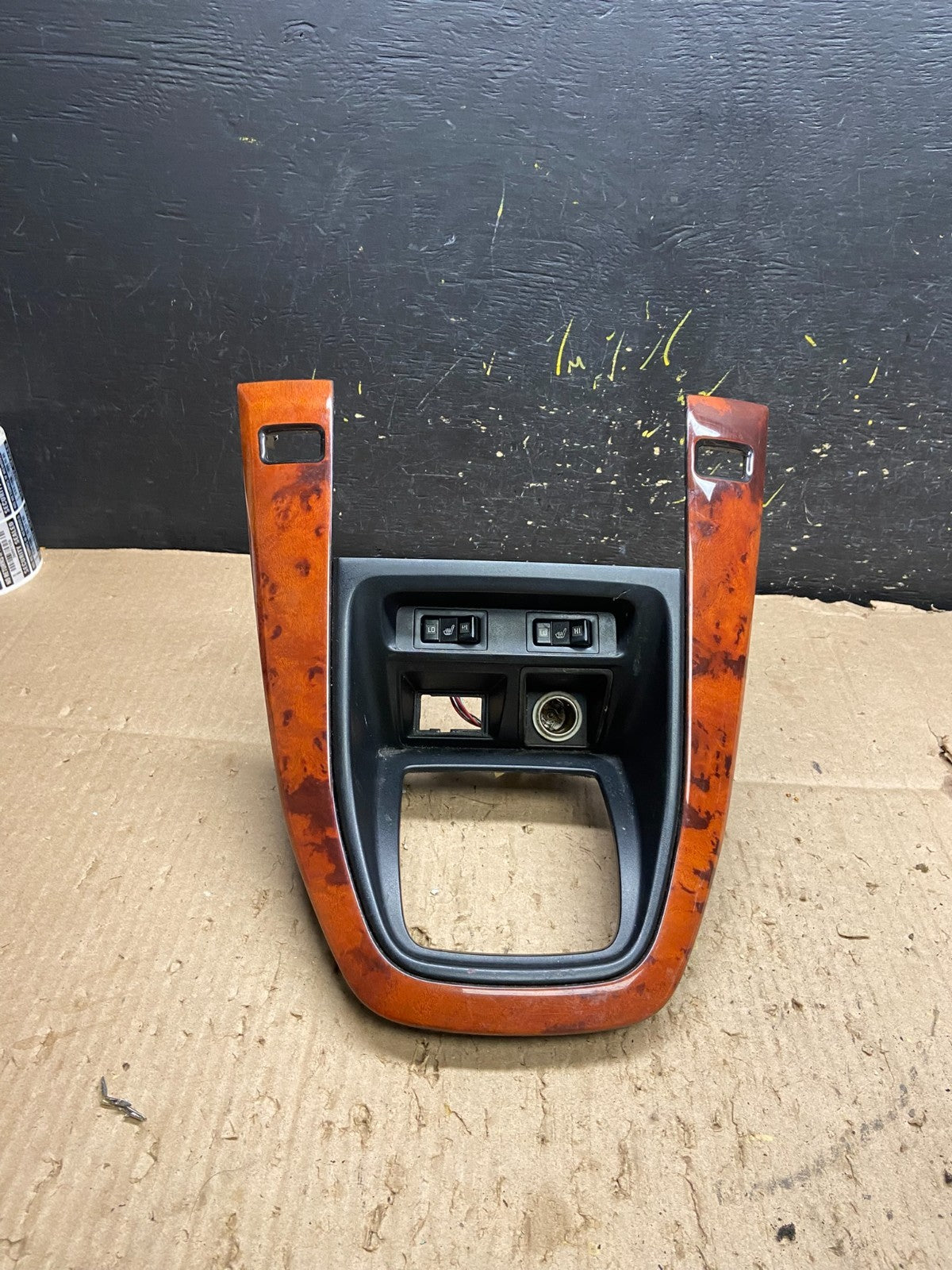 1999 to 2003 Lexus RX300 dash Console Center Shifter Floor Bezel OEM Y7869 DG0