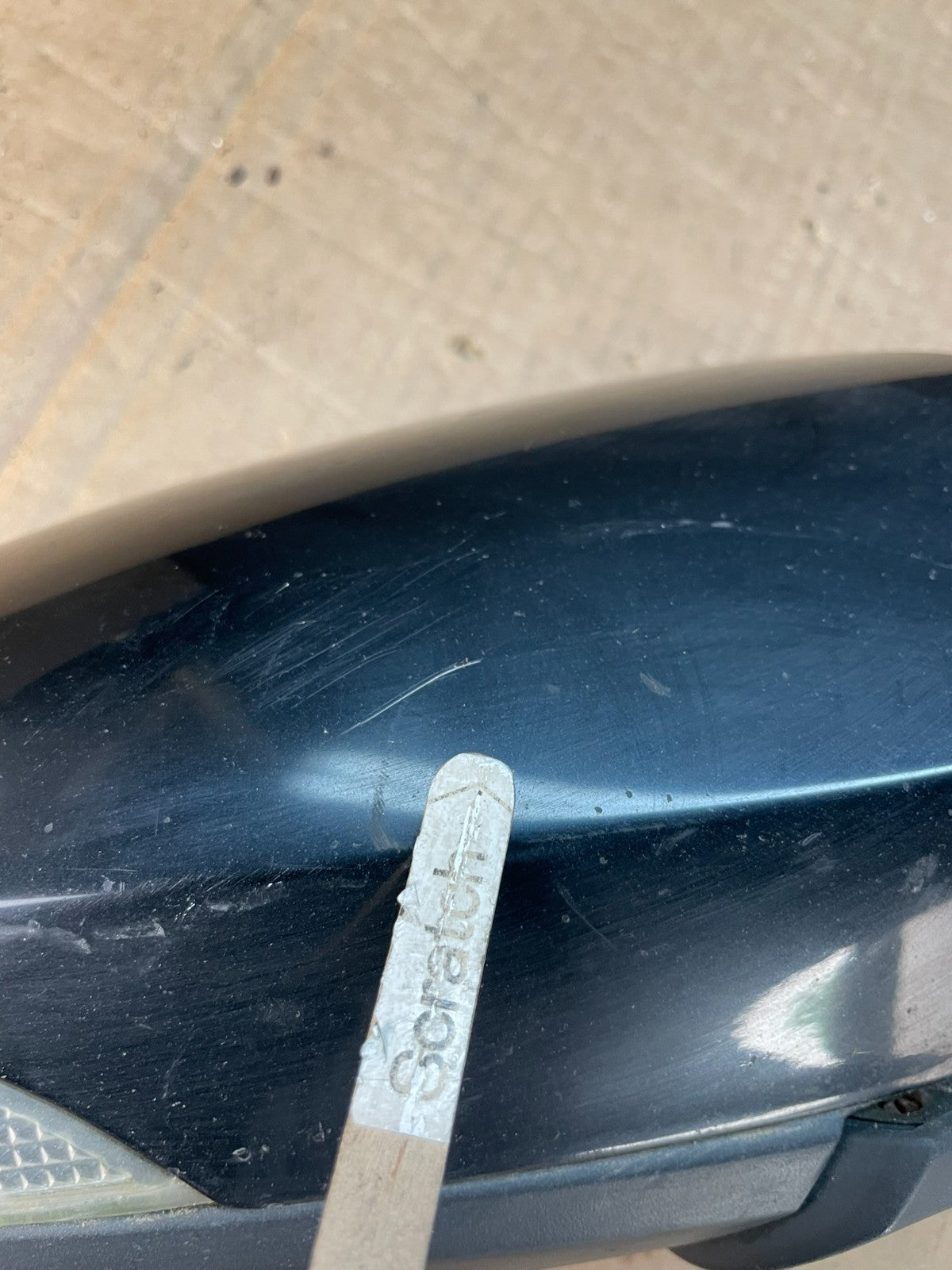 2013 - 2018 Toyota Avalon Right Passenger View Door Turn Sgn Mirror OE ae8472 DG7