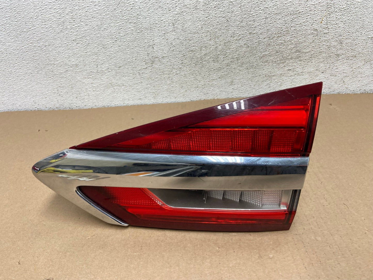 2017 - 2018 Ford Fusion Right Passenger RH Side Inner Tail Light AF3027 LK0