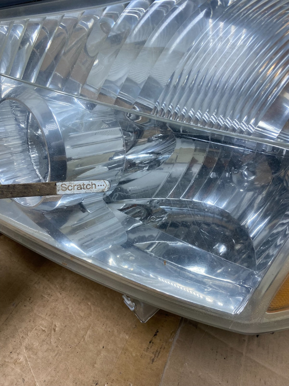 2004 to 2007 Nissan Armada Left+Right Side Set Headlights Oem S6968 DW3