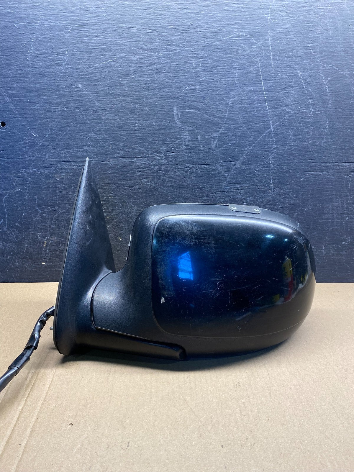 2003-2006 Chevrolet Tahoe Suburban Left Driver LH Turn Door Mirror AG3510 DW0