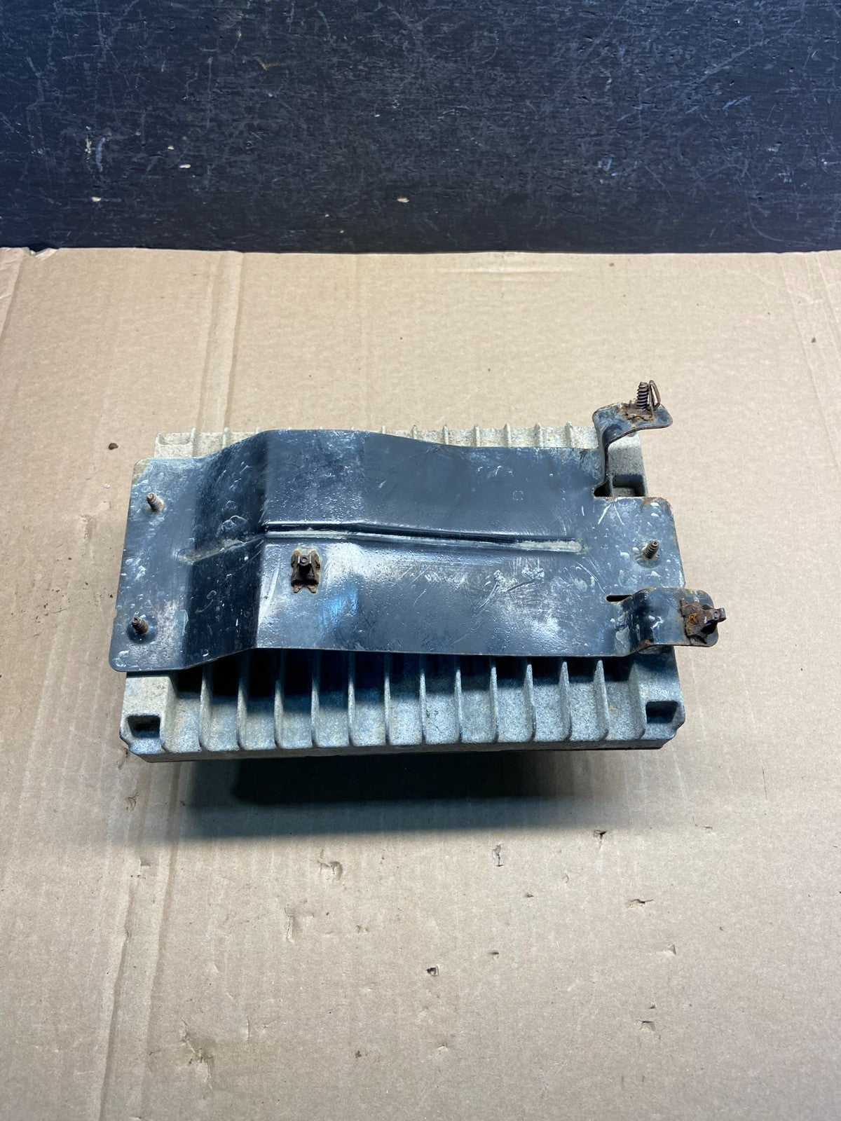 2005 Chrysler Caravan 3.3L Engine Control Unit ECU Module AE2286 DW1