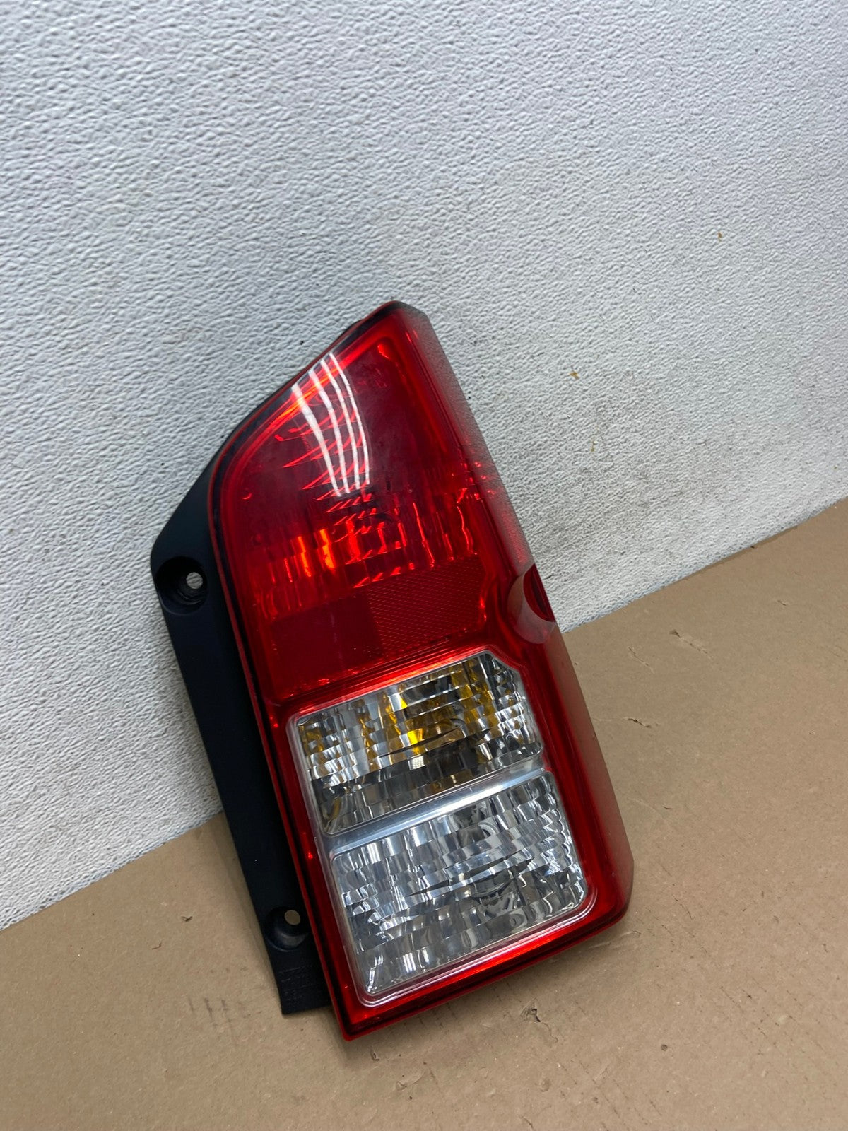 2005 to 2012 Nissan Pathfinder Right Passenger RH Side Tail Light AF3028 LK2