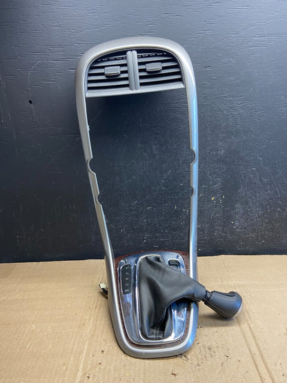 2013-2015 Chevrolet Malibu Center Dash Radio Switch Air Vent Trim Bezel w2065 DG0