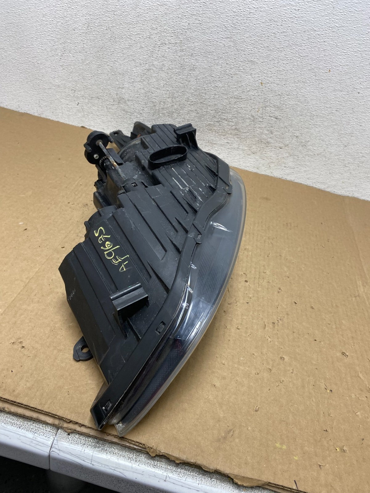 2011 2012 2013 Hyundai Elantra Right Passenger Headlight AF9675 DW9