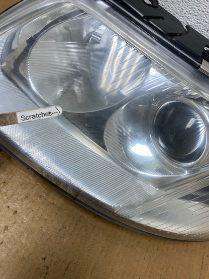2001-2005 Volkswagen Passat Left+Right Set Headlights AE1467 DW4