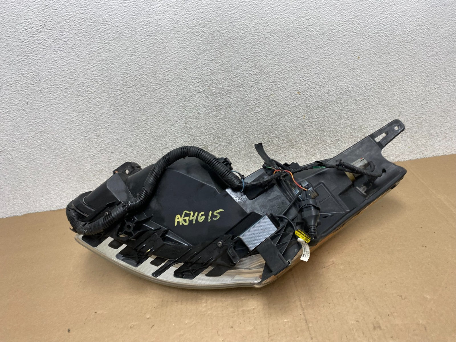 Sedan 2010 2011 2012 Nissan Altima Headlight Right Passenger Rh AG4615 DW8