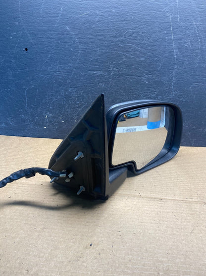 2003-2006 Chevrolet Tahoe Suburban Right Passenger Turn Door Mirror AF676810