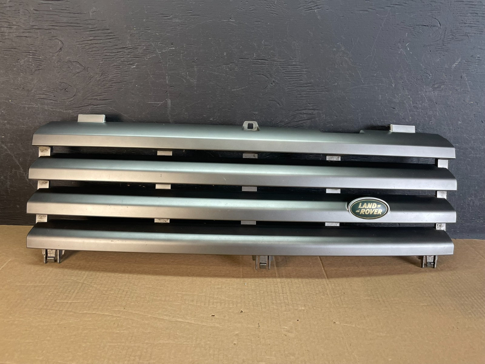 2003 to 2005 Land Rover Range Rover Front Grille Grill AF5232 DW0