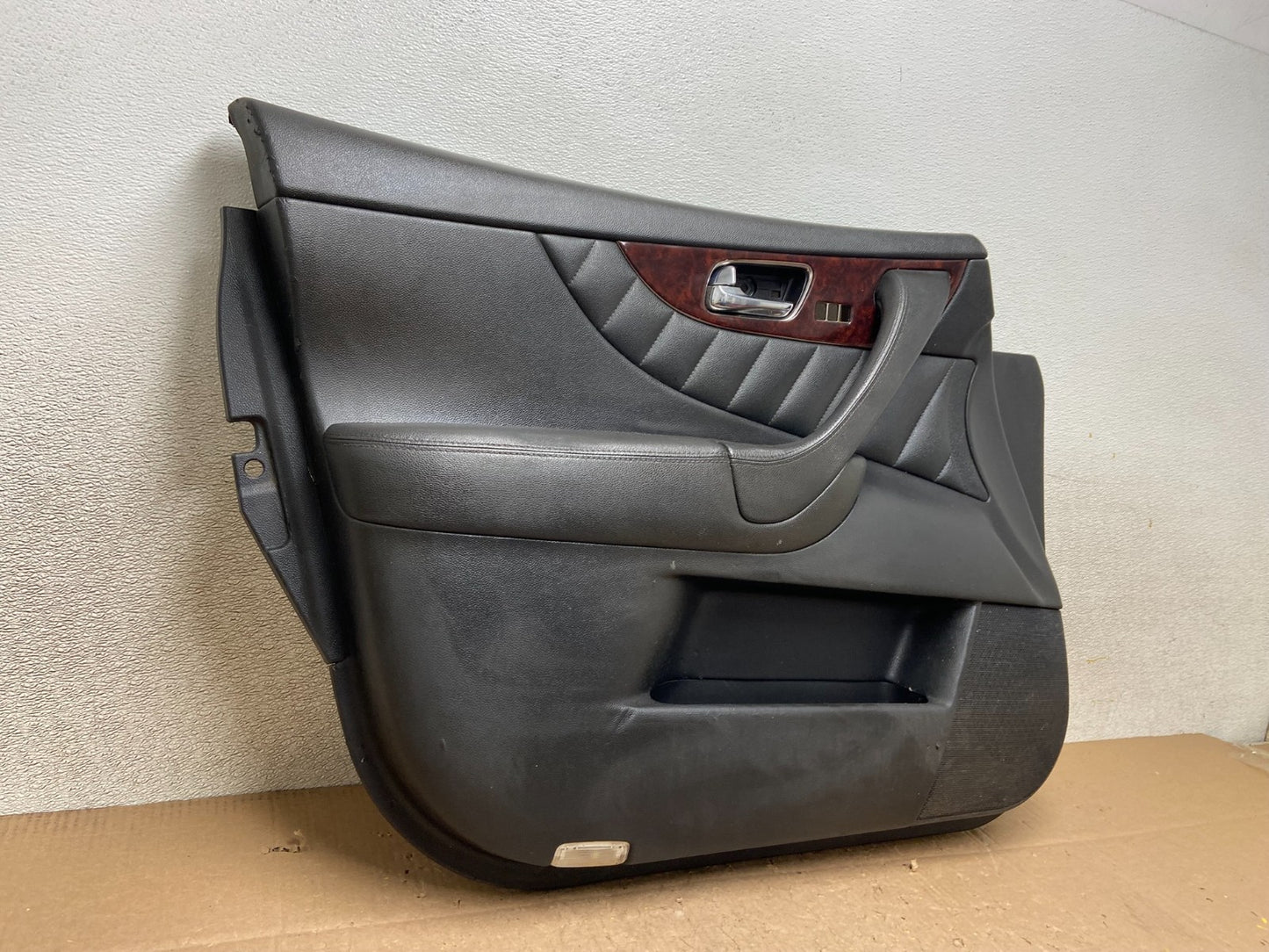 2009 to 2012 Infiniti EX35 Front Left Driver LH Door Trim Panel Y3198 DG2