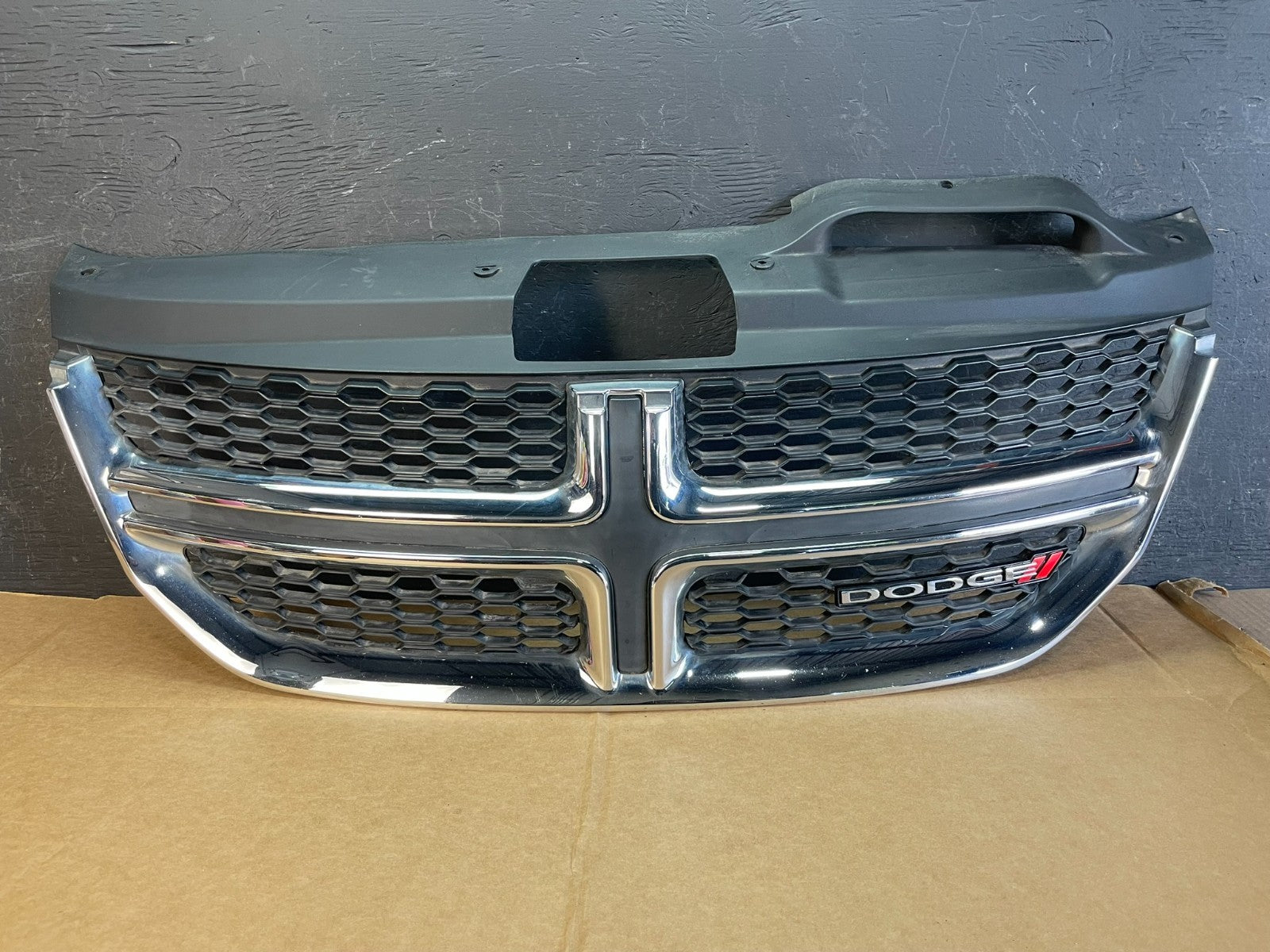 2011 to 2018 Dodge Journey Front Upper Chrome Grill Grille ae0786 DG0