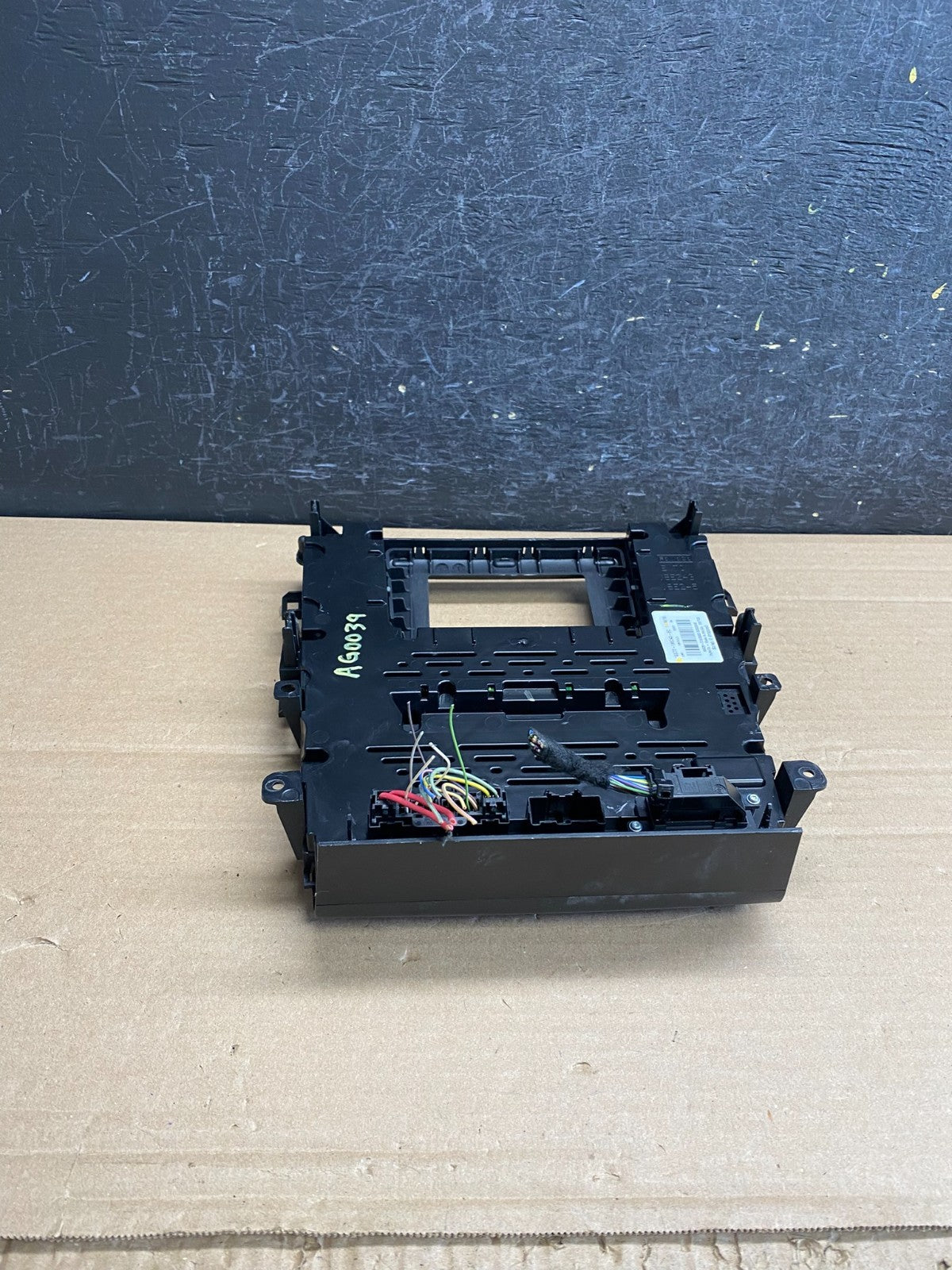 2013 to 2015 Ford Fusion Radio Climate Control A/C Control AG0039 DG4