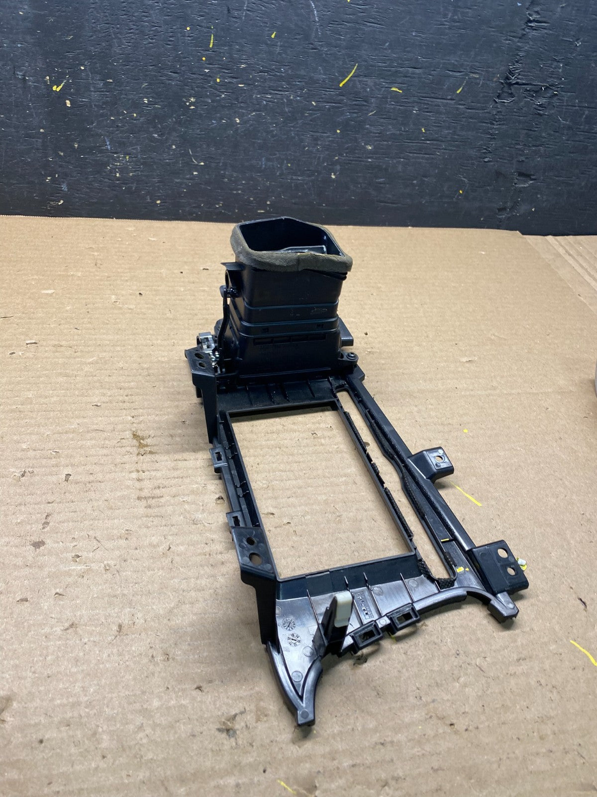 2011 2012 2013 Kia Optima Front  Dash Radio Bezel Trim Air Vent OEM S2745 DG4