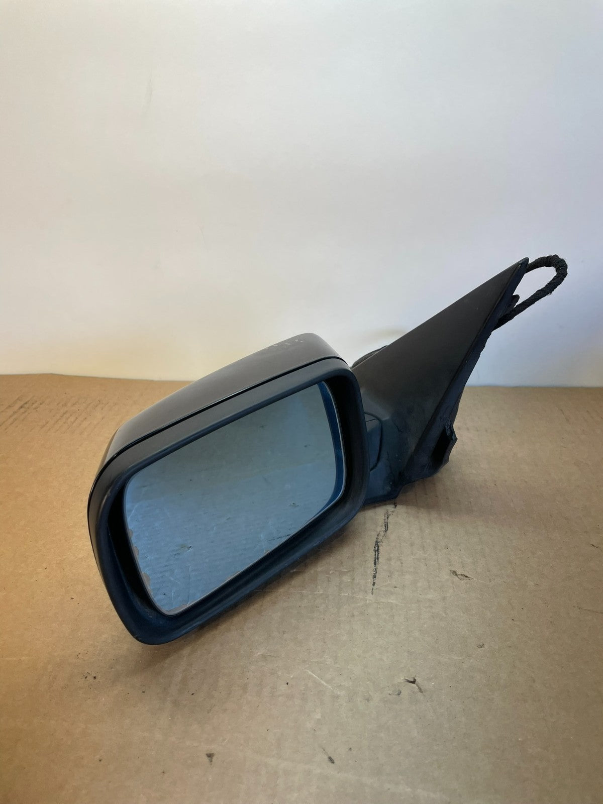 2001 to 2006 BMW 325i Left Driver Side View Door Mirror AH00972