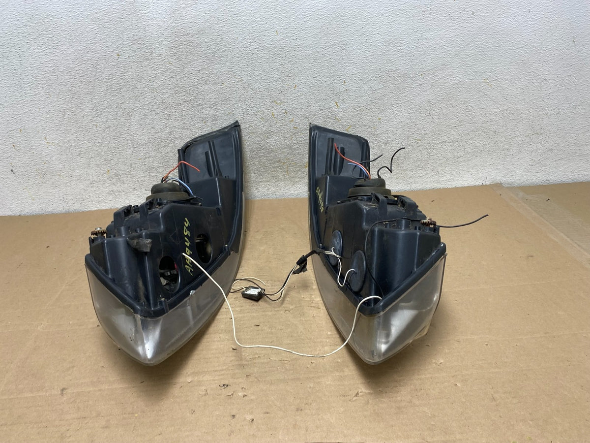 1999 to 2004 Ford Mustang Left+Right Set Side Black LED Headlights AH9484 DG8