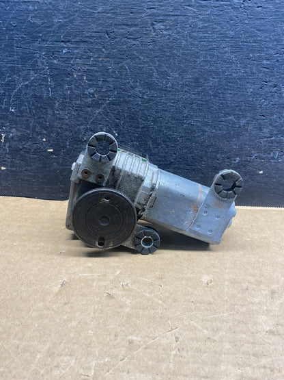 1999 to 2003 BMW E39 528I 525I 540I Wagon Rear Window Wiper Motor AG6650 PS0