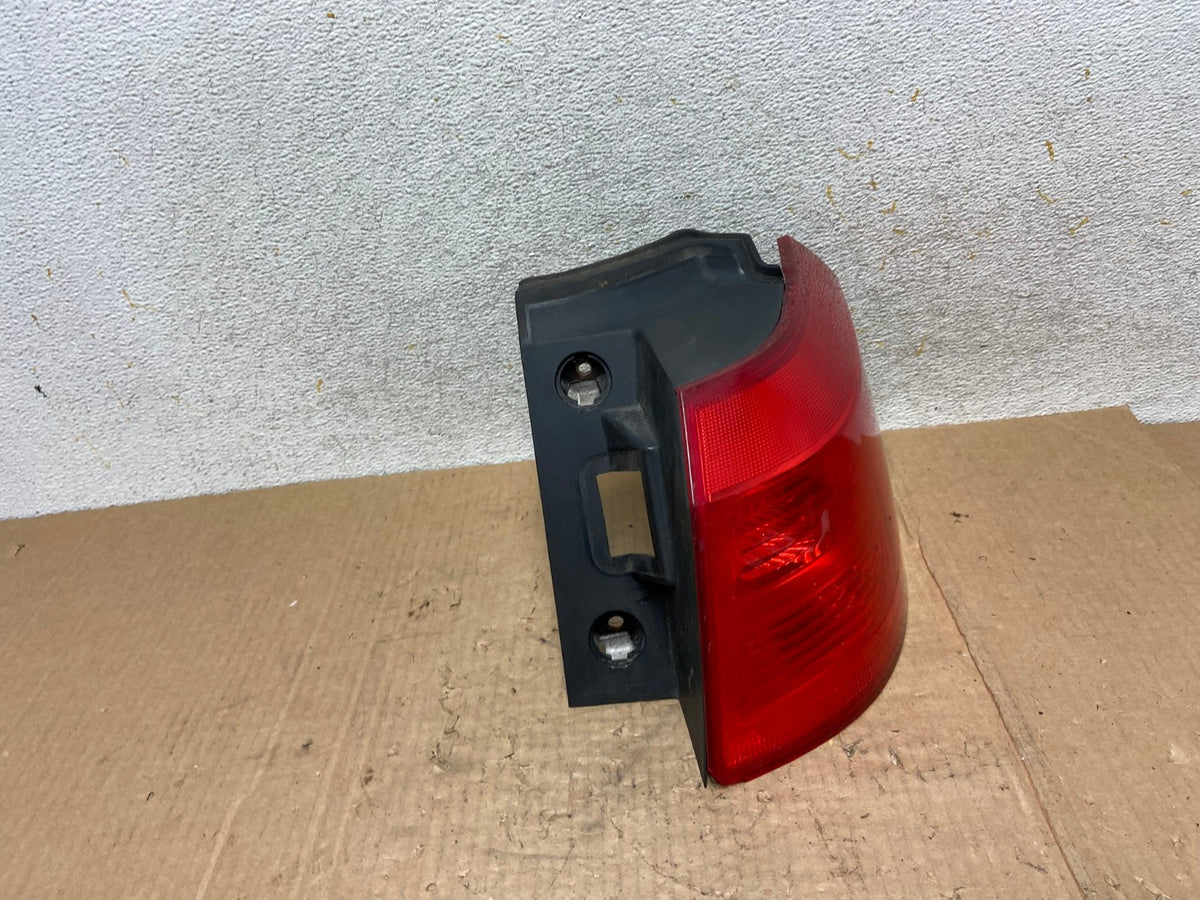 2010 to 2017 GMC Terrain Halogen Right Passenger Rh Side Tail Light AI5556 LK2
