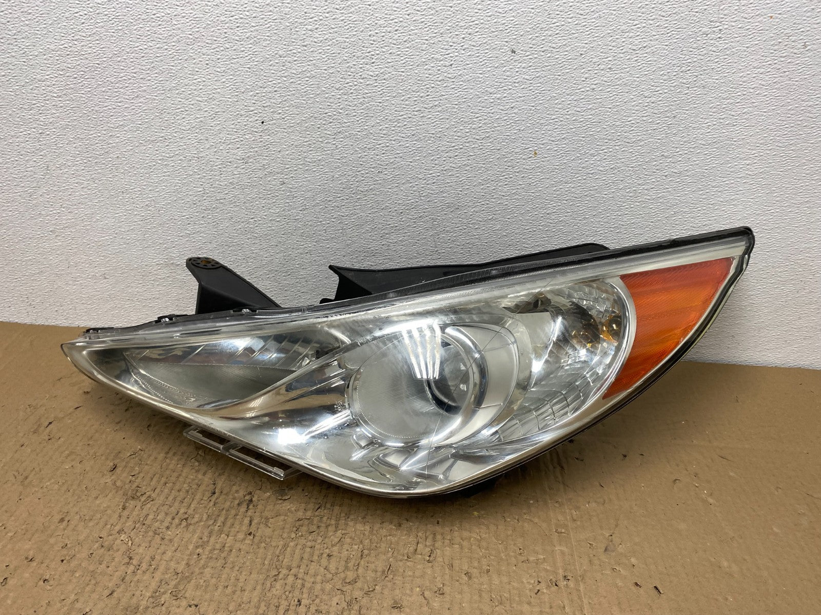 2011 - 2014 Hyundai Sonata Left Driver Lh Side Headlight Halogen AC5523 DW0