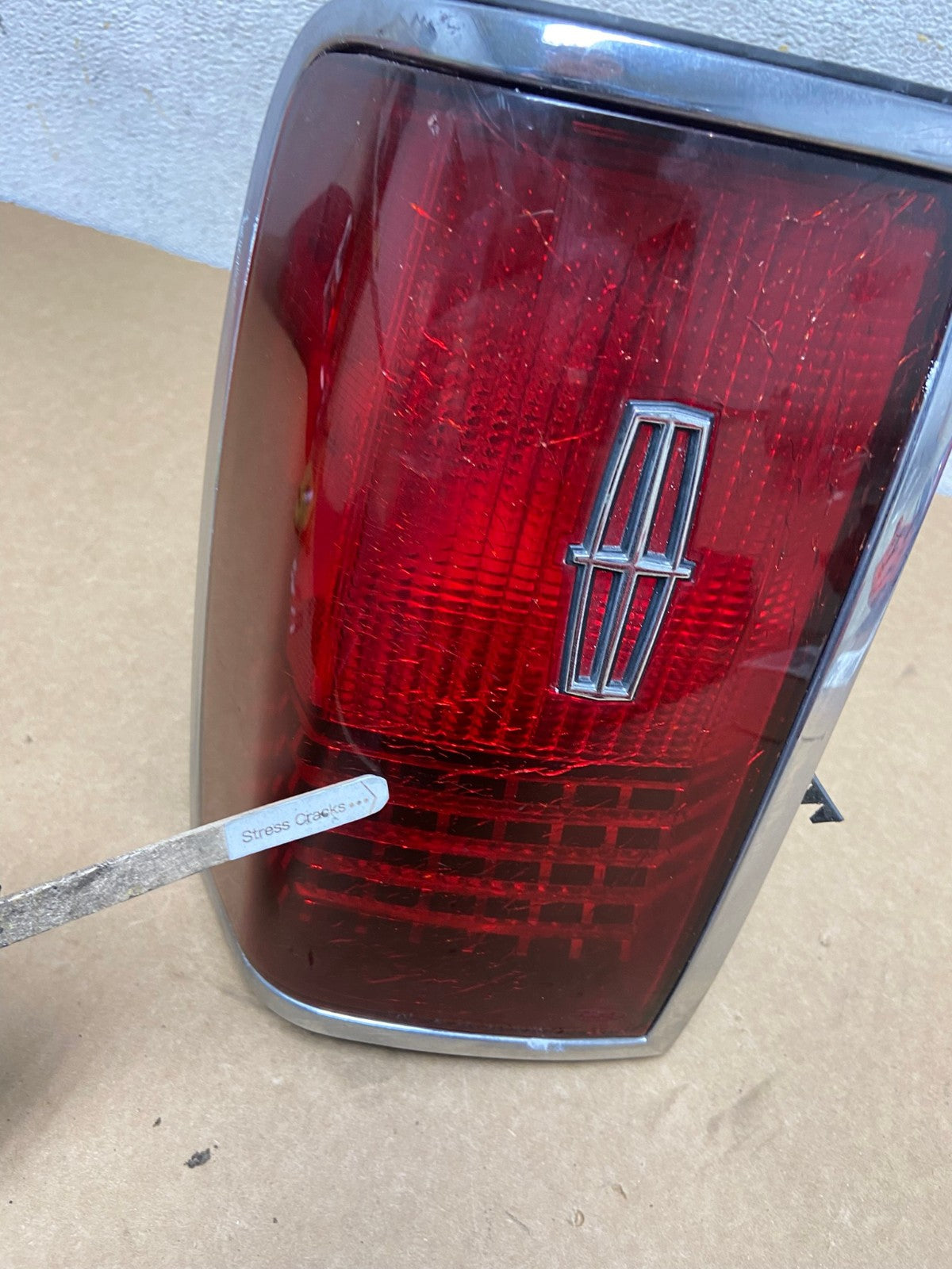 1990 to 1994 Lincoln Town Car Left Driver Side Tail Light AI2587 LK4