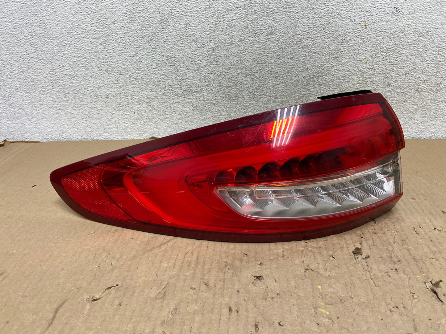 2017 - 2018 Ford Fusion Left Driver LH Side Tail Light AG8057 LK0