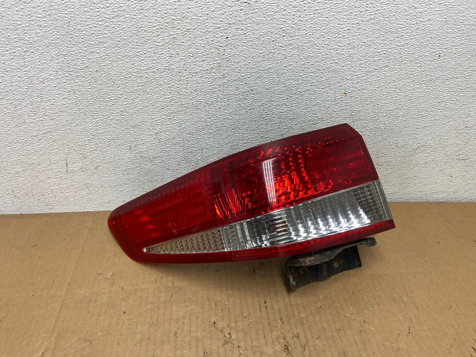 2003 to 2004 Honda Accord Sedan Left Driver Lh Side Tail light AD0913 LK0