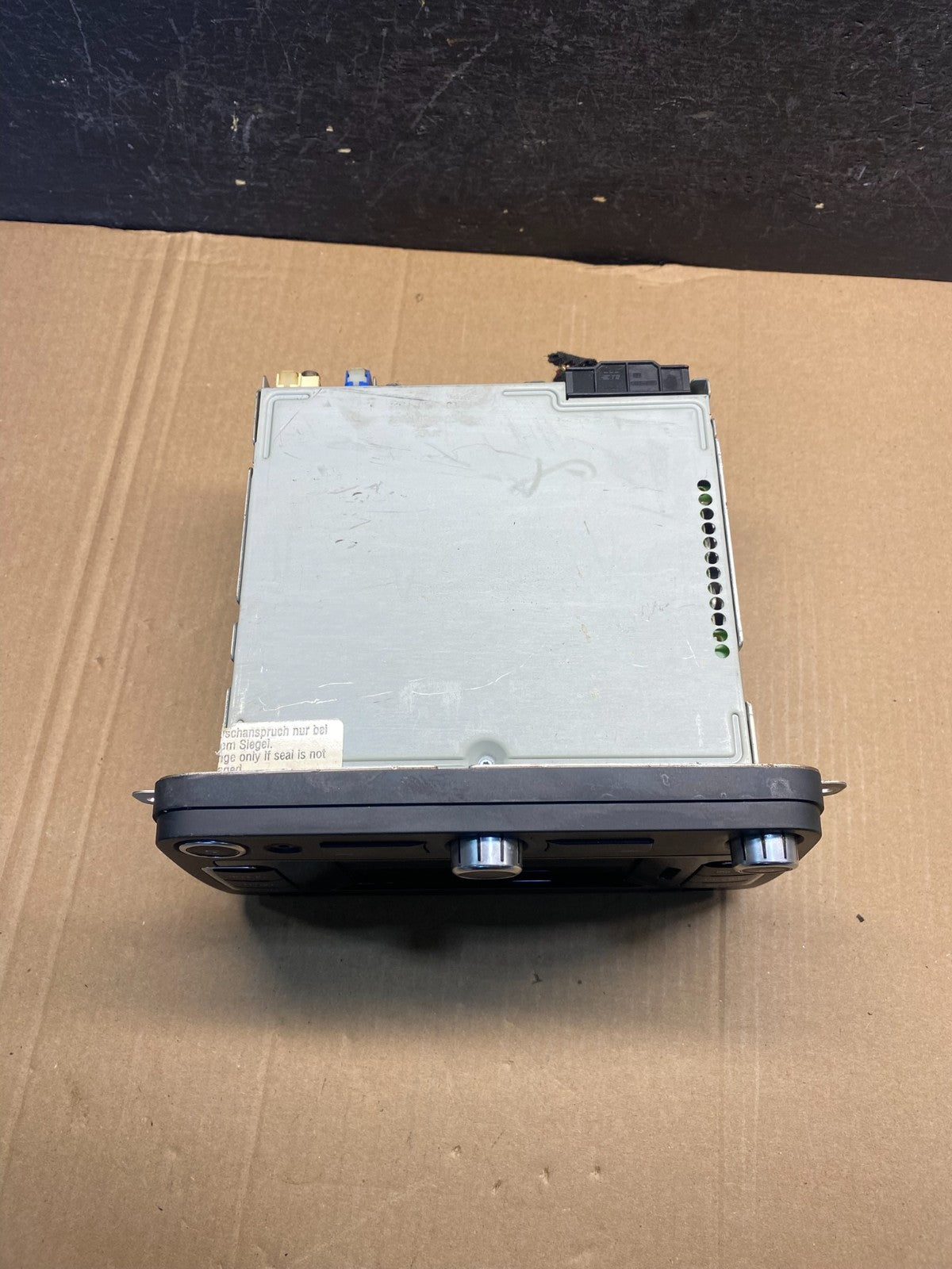 2009 to 2017 Volkswagen Tiguan Radio CD Player Screen Display ae7509 DG4