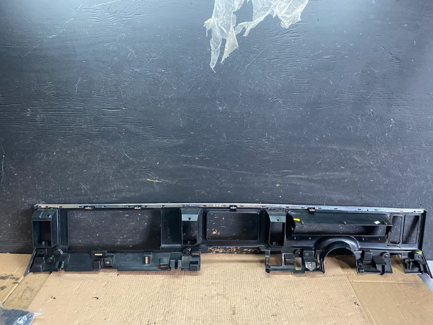 1996 to 1999 Buick Lesabre Dash Speedometer Air Vent Panel Bezel Trim T0080 DG5