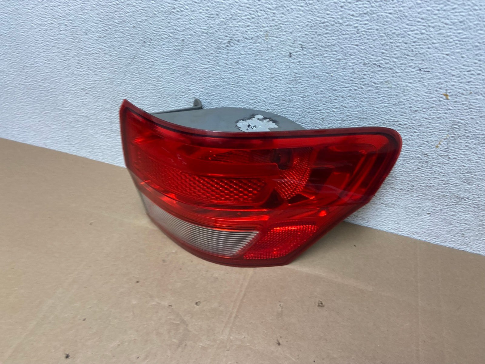 2011-2013 Jeep Grand Cherokee Right Passenger Side Rh Tail Light AE4945 LK1