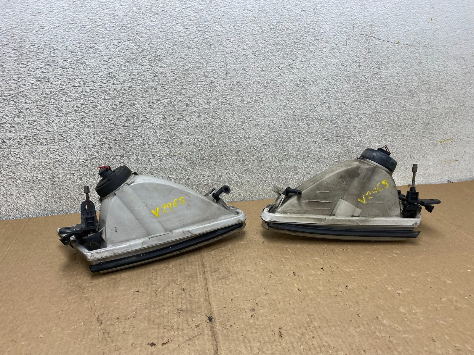 1997 1998 1999 Toyota Camry Left+Right Side Set Halogen Headlights V2968 DW6